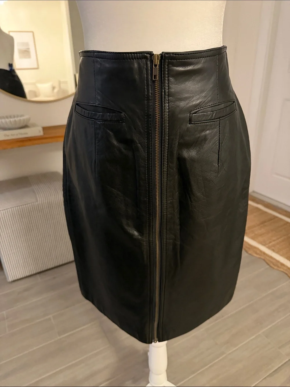 Vintage Black Leather Pencil Skirt 90s Minimalist Model Off Duty Y2K - Picture 3 of 14